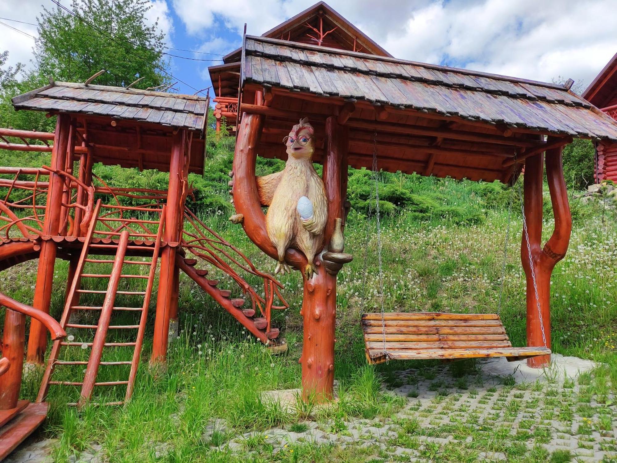 Дерев'Яний Котедж "Казка" ยาเรมชา ภายนอก รูปภาพ